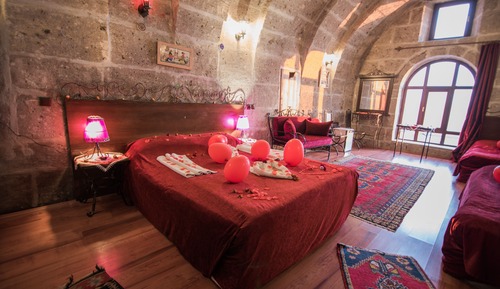 Traditional-Dreibettzimmer