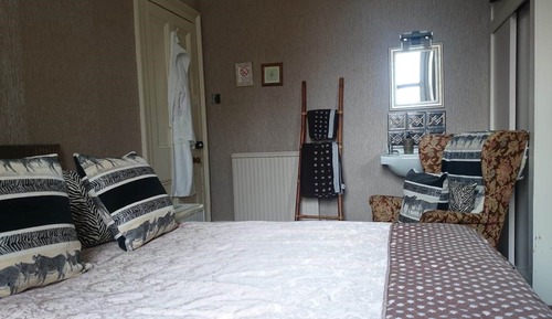 Doppelzimmer, eigenes Bad