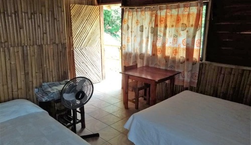 Dreibettzimmer, Mehrere Betten