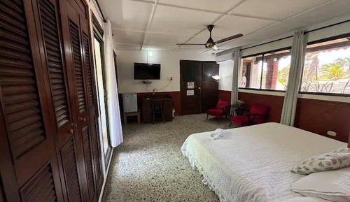 Presidential-Suite, 1 King-Bett