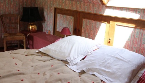 Maisonette (Chambre Rose)
