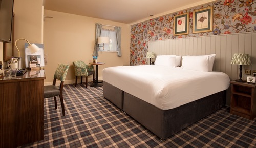 Standard-Doppel- oder -Zweibettzimmer