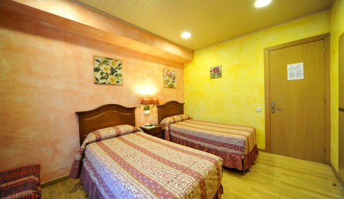 Doppelzimmer, 2 Einzelbetten (Economy - No Pets allowed)