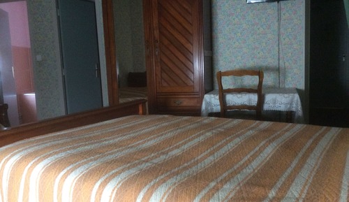 Dreibettzimmer