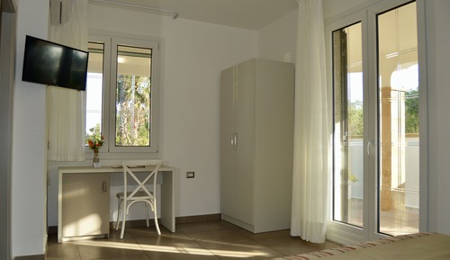 Basic-Doppel- oder -Zweibettzimmer