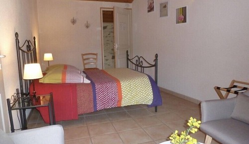 Standard-Doppelzimmer, eigenes Bad, Gartenblick (GRAIN DE BLE)