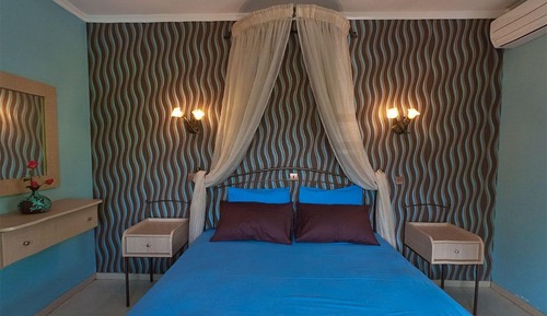 Junior-Doppelzimmer, 1 Schlafzimmer, Terrasse, eingeschränkter Meerblick