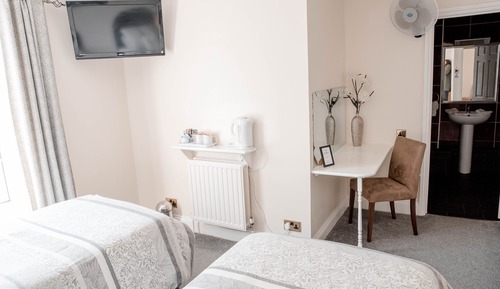 Zweibettzimmer, mit Bad