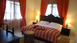 Deluxe Double Room (Amina)