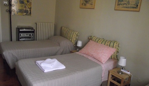 Dreibettzimmer, Stadtblick