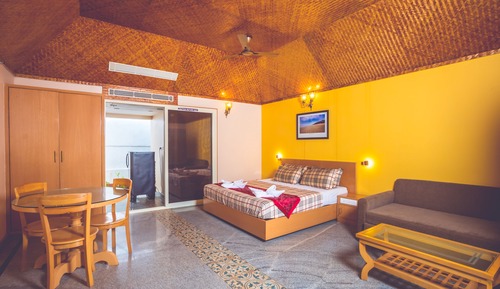 Deluxe-Doppelzimmer, 1 Queen-Bett, eingeschränkter Seeblick