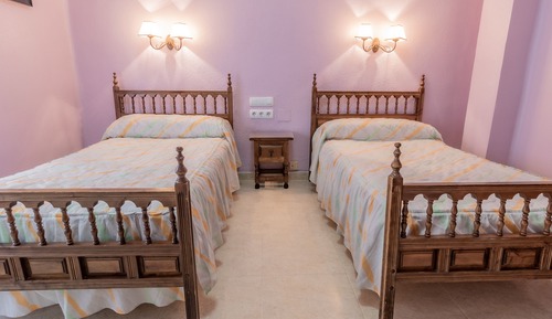 Dreibettzimmer, Gemeinschaftsbad