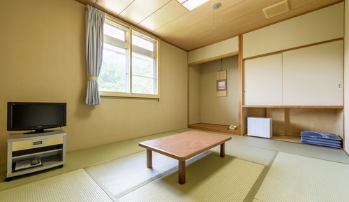 Basic-Vierbettzimmer, Gemeinschaftsbad (Japanese Style)