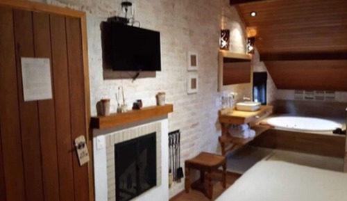 Design-Suite, 1 Queen-Bett, Whirlpool, Gartenblick