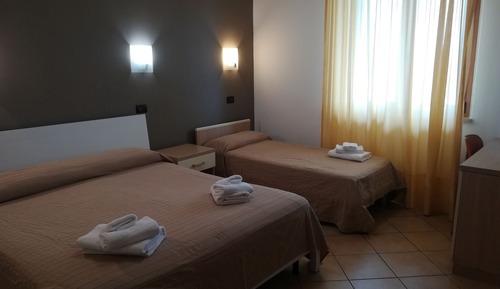 Dreibettzimmer