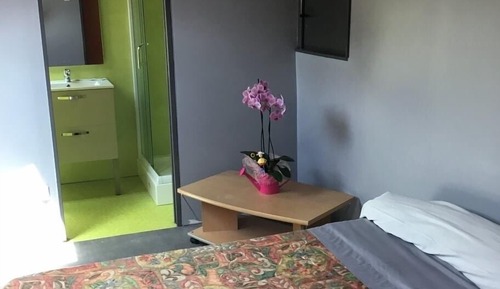 Maisonette (2)