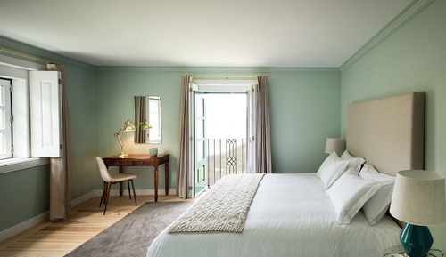 Exclusive-Doppel- oder -Zweibettzimmer, Flussblick (Heather)