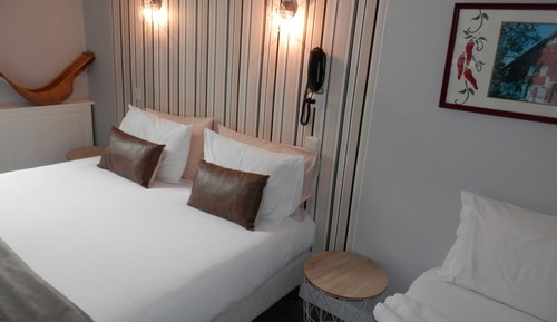 Dreibettzimmer