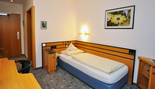 Einzelzimmer Keller