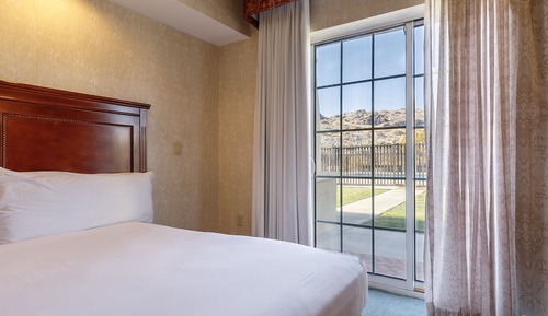 Zimmer, 1 King-Bett, Nichtraucher (Pool)