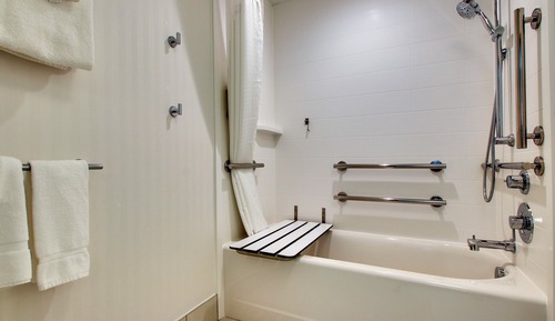 Standardzimmer, 1 King-Bett, barrierefrei (Mobility, Accessible Tub)