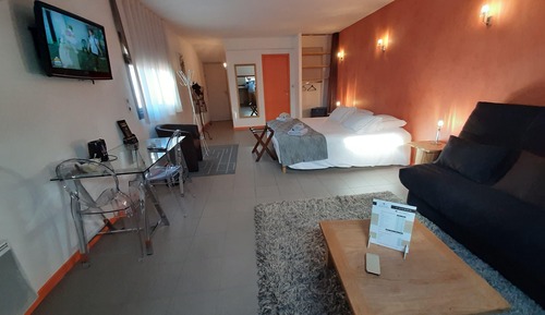 Vierbettzimmer, 1 Schlafzimmer, Gartenblick, zum Garten hin