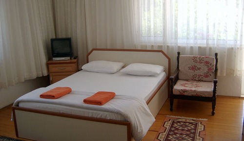 Standard-Doppel- oder -Zweibettzimmer