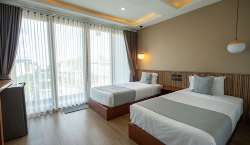 Deluxe-Zweibettzimmer, Poolblick