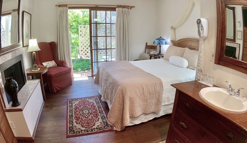 Zimmer, eigenes Bad (Wisteria Room)