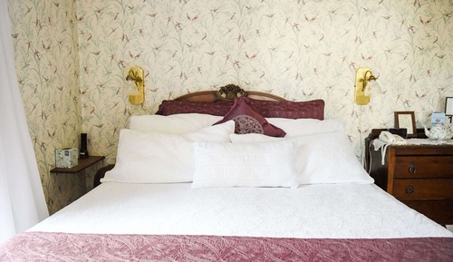 Zimmer, 1 King-Bett, eigenes Bad