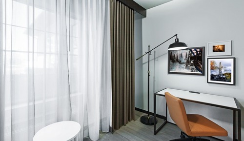 Standardzimmer, 1 King-Bett, barrierearm (Mobility, Roll-In Shower)