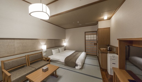 Doppelzimmer (For 2 Pax)