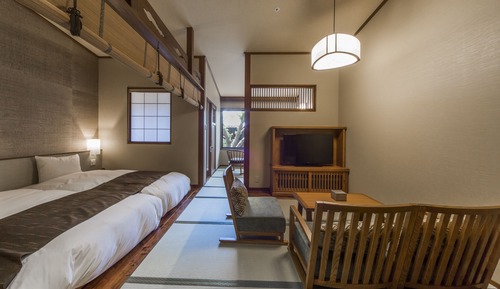 Zimmer (Japanese Western Style, For 3 Pax)