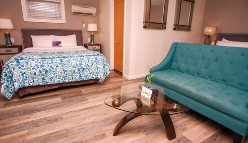 Deluxe-Zimmer, Mehrere Betten, Kühlschrank und Mikrowelle