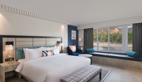Premium-Zimmer, 1 King-Bett, Flussblick