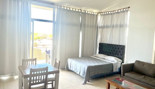 Maisonette (Balcony)