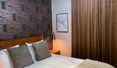 Basic-Zimmer, 1 Queen-Bett