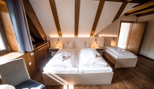 Dreibettzimmer