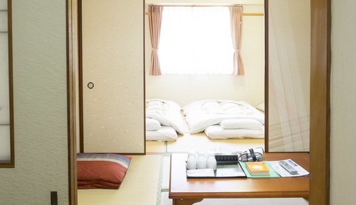 Zweibettzimmer (Japanese Style)