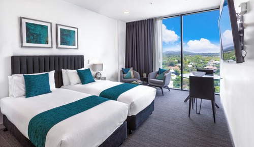 Deluxe-Suite, 2 Schlafzimmer, Verbindungszimmer, Bergblick
