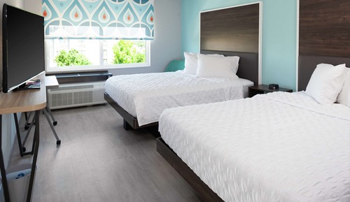 Zimmer, 2 Queen-Betten