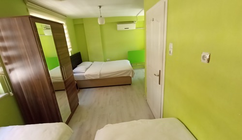 Economy-Vierbettzimmer