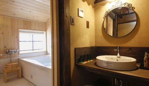 Traditional-Zimmer (Japanese Style, 4 Guests, 2nd Floor)