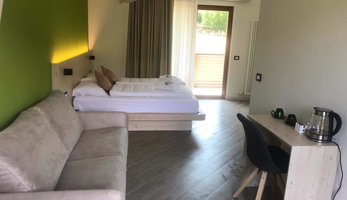 Deluxe-Vierbettzimmer, Balkon