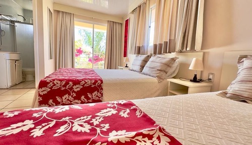 Standard-Dreibettzimmer, Mehrere Betten