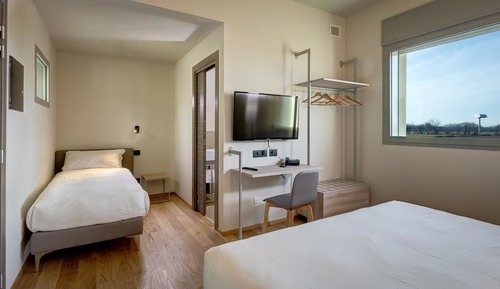 Dreibettzimmer