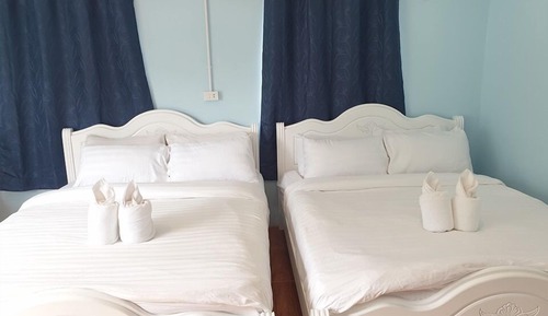Familien-Vierbettzimmer
