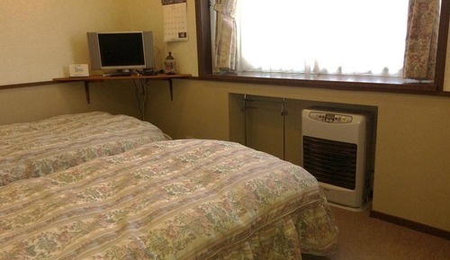 Zimmer, Bergblick (for 2 Guests, First Floor 101)