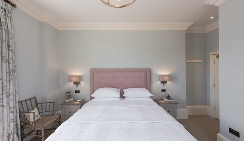 Doppelzimmer (Bedroom 2)