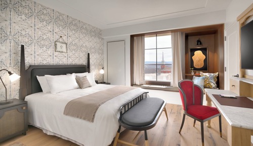 Zimmer, 1 King-Bett (Mobility/Hearing Access, Roll-In Shwr)